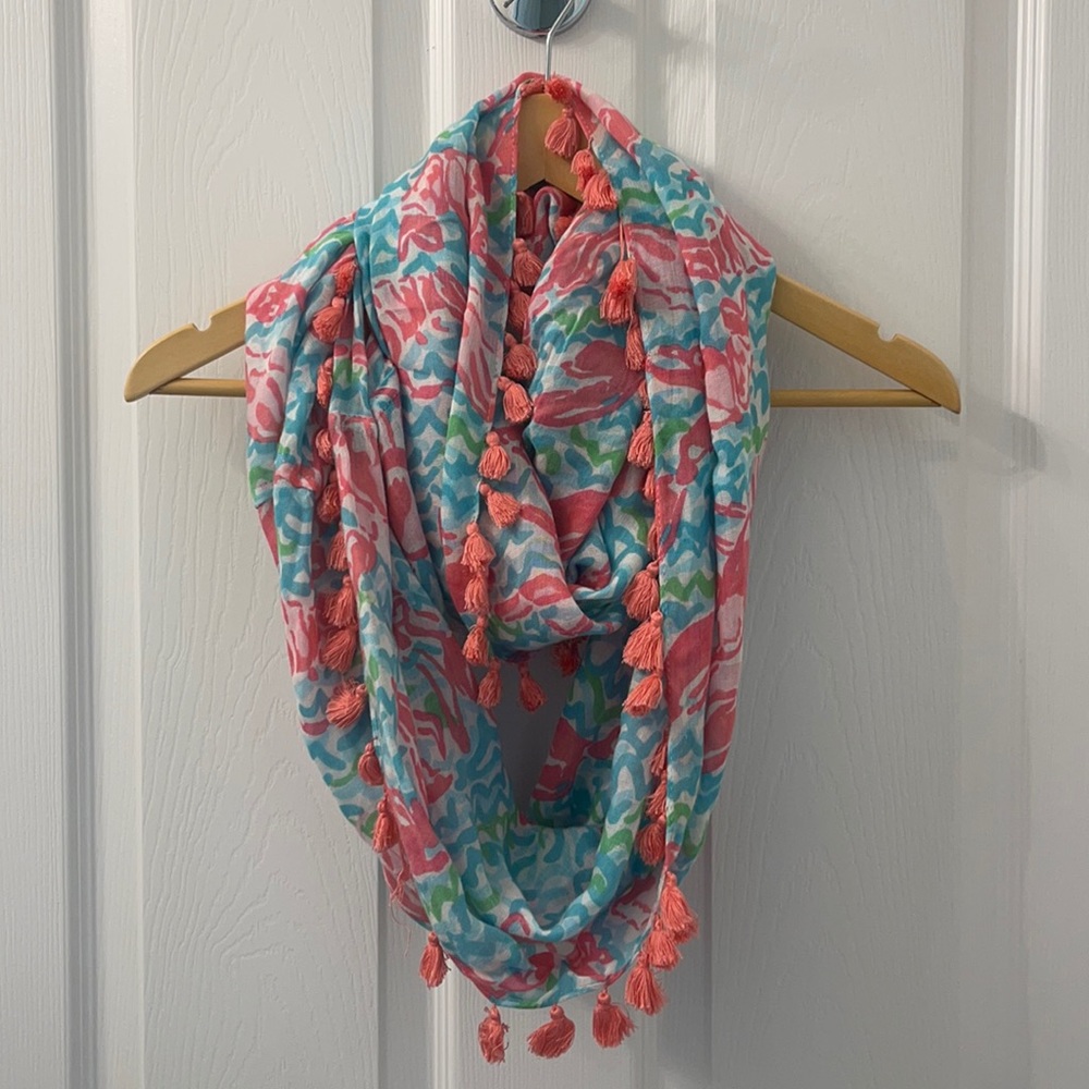 RARE Lilly Pulitzer Lobstah Roll Infinity Scarf